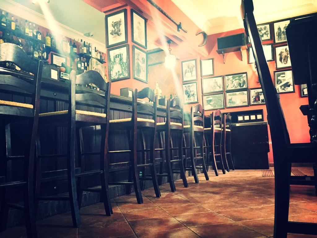 Huévar Hostal Pechi מראה חיצוני תמונה
